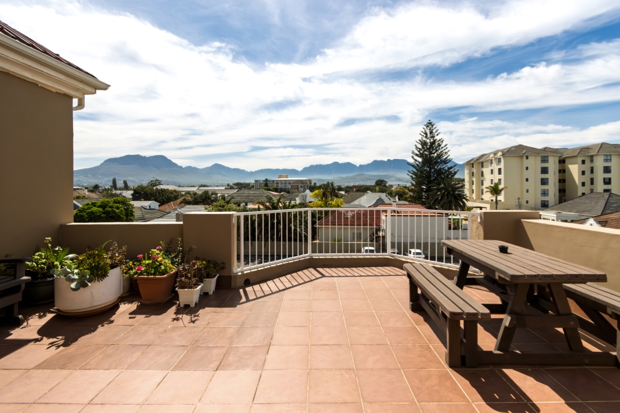 1 Bedroom Property for Sale in Van Ryneveld Western Cape